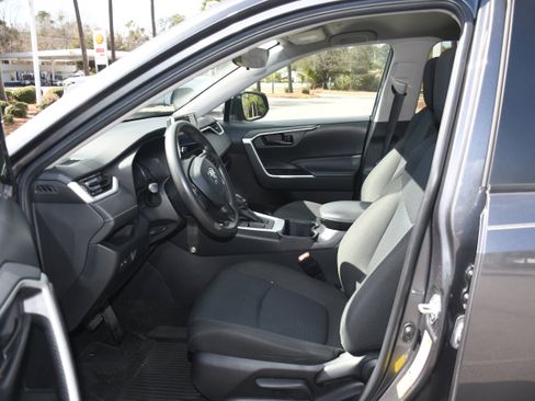 Certified 2023 Toyota RAV4 LE image 7