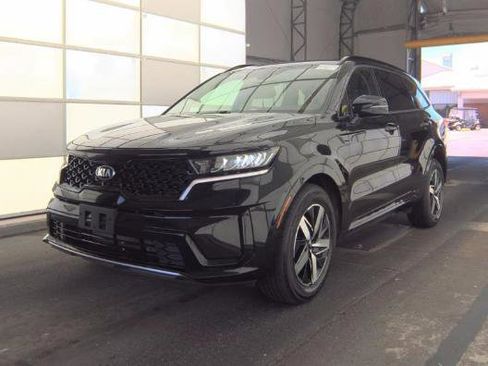 Used 2021 Kia Sorento S FWD image 1