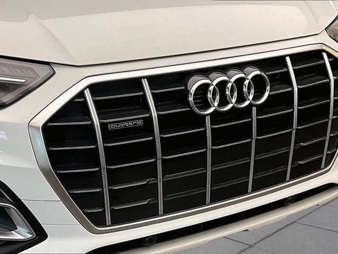 Used 2023 Audi Q5 2.0T Premium w/ Convenience Package AWD/4WD image 32