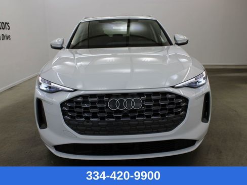 New 2025 Audi Q5 Prestige image 6