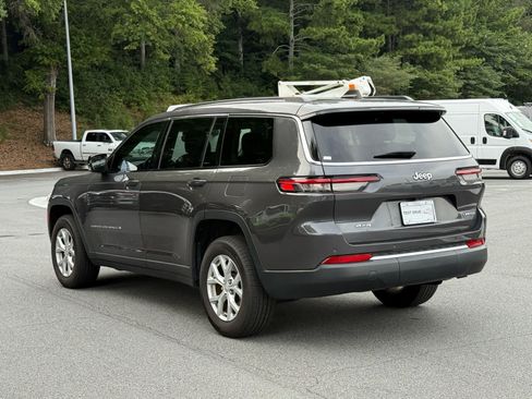 Used 2023 Jeep Grand Cherokee L Limited AWD/4WD image 3