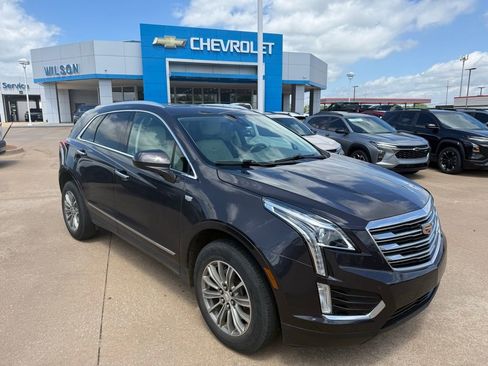 Used 2017 Cadillac XT5 Luxury w/ Driver Awareness Package FWD image 1