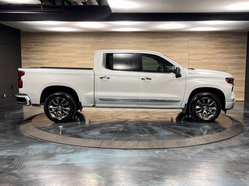 Used 2023 Chevrolet Silverado 1500 High Country image 11