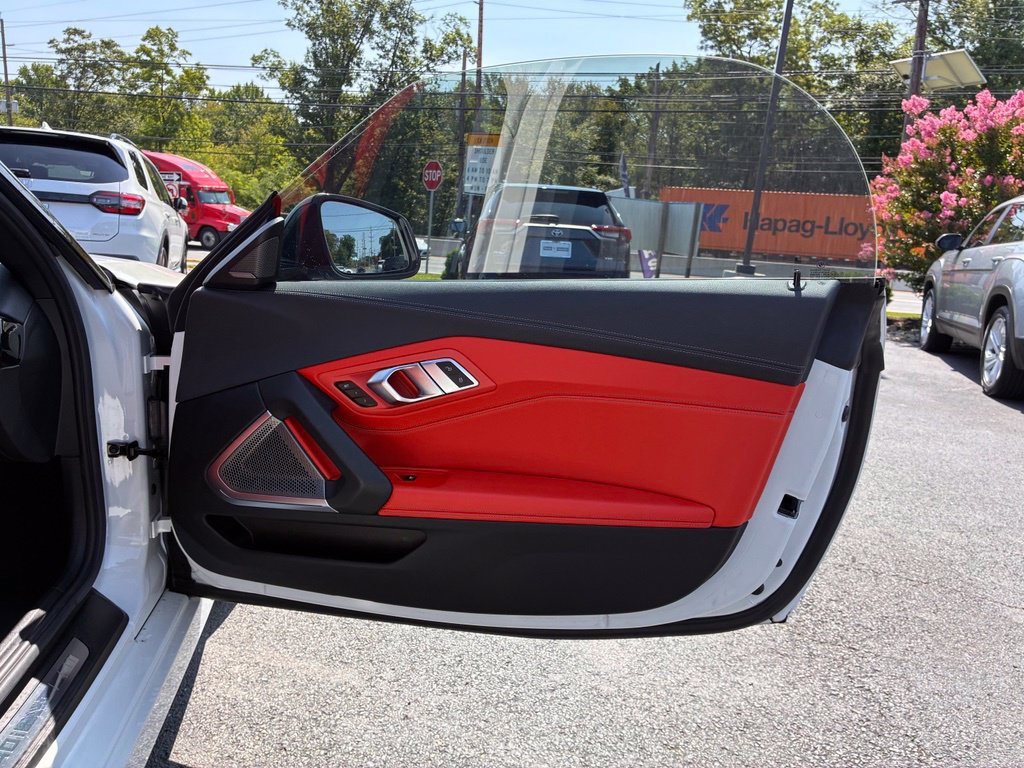 Used 2020 BMW Z4 M40i w/ Executive Package RWD image 23