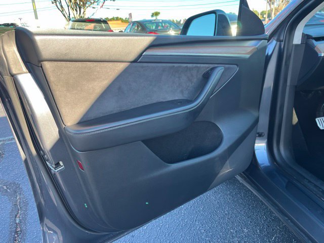 Used 2023 Tesla Model Y Performance AWD/4WD image 5