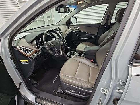 Used 2019 Hyundai Santa Fe XL image 11