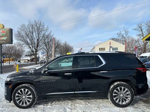 Used 2023 Chevrolet Traverse Premier image 5