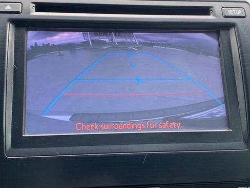 Used 2014 Toyota Camry XLE w/ Leather Package FWD image 11