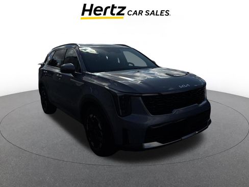 Used 2024 Kia Sorento S image 1