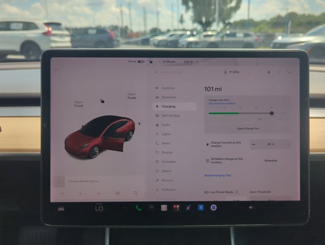 Used 2018 Tesla Model 3 Long Range RWD image 10