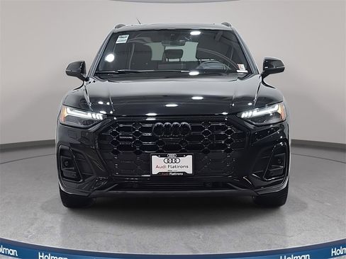 Used 2023 Audi Q5 e Prestige w/ Prestige Package image 3