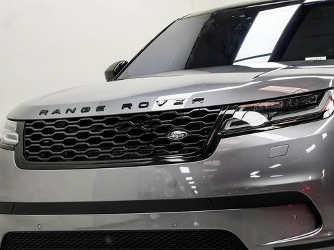 Used 2020 Land Rover Range Rover Velar S image 2