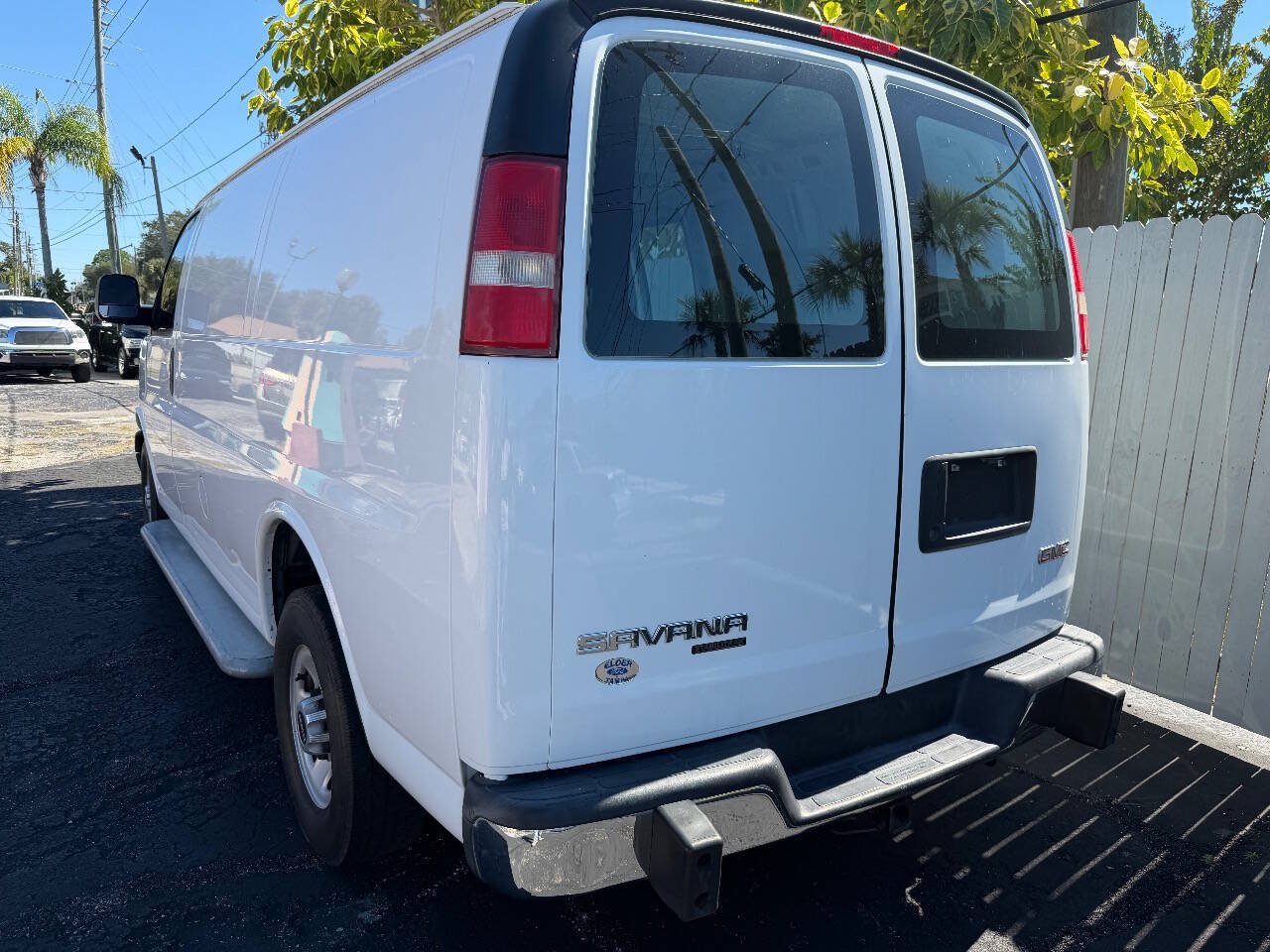 Used 2016 GMC Savana 2500 RWD image 14