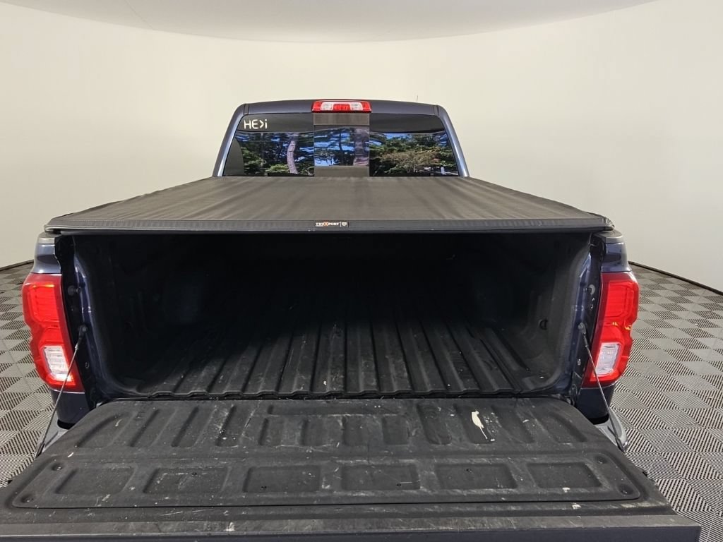 Used 2018 Chevrolet Silverado 1500 LTZ Z71 w/ Centennial Edition AWD/4WD image 8