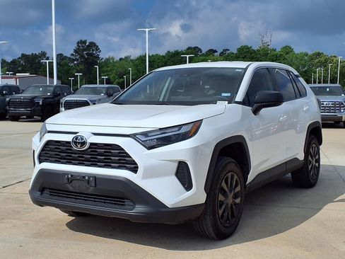 Used 2023 Toyota RAV4 LE image 3