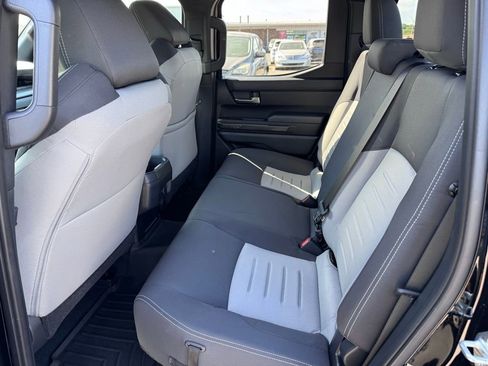 Used 2025 Toyota Tacoma TRD Off-Road image 30