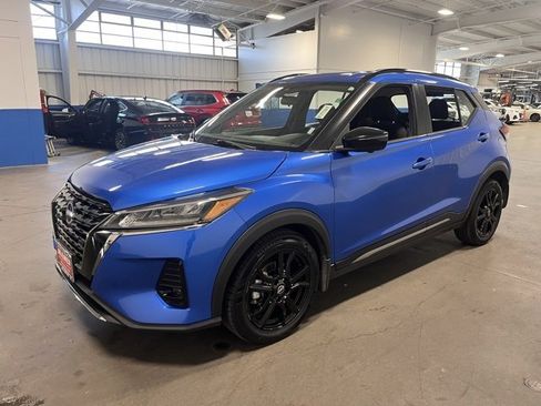 Used 2023 Nissan Kicks SR image 7