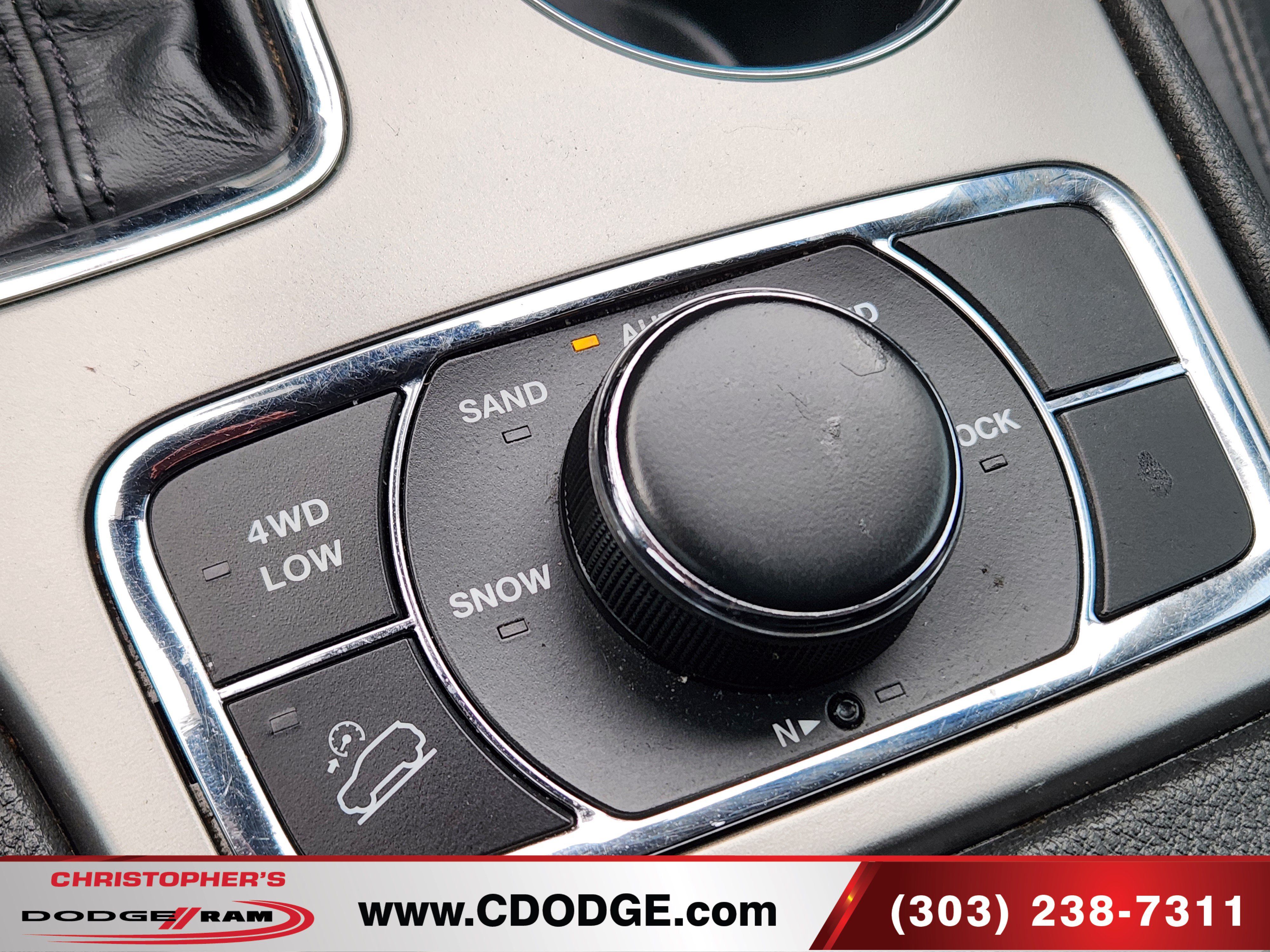 Used 2018 Jeep Grand Cherokee Limited AWD/4WD image 27