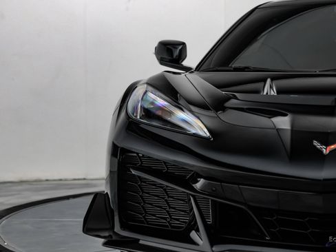 Used 2026 Chevrolet Corvette ZR1 w/ ZR1 Carbon Fiber Aero Package RWD image 40