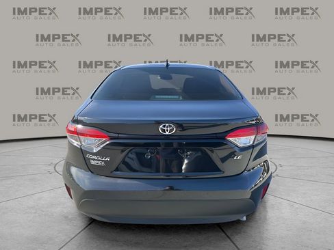 Used 2023 Toyota Corolla LE image 4