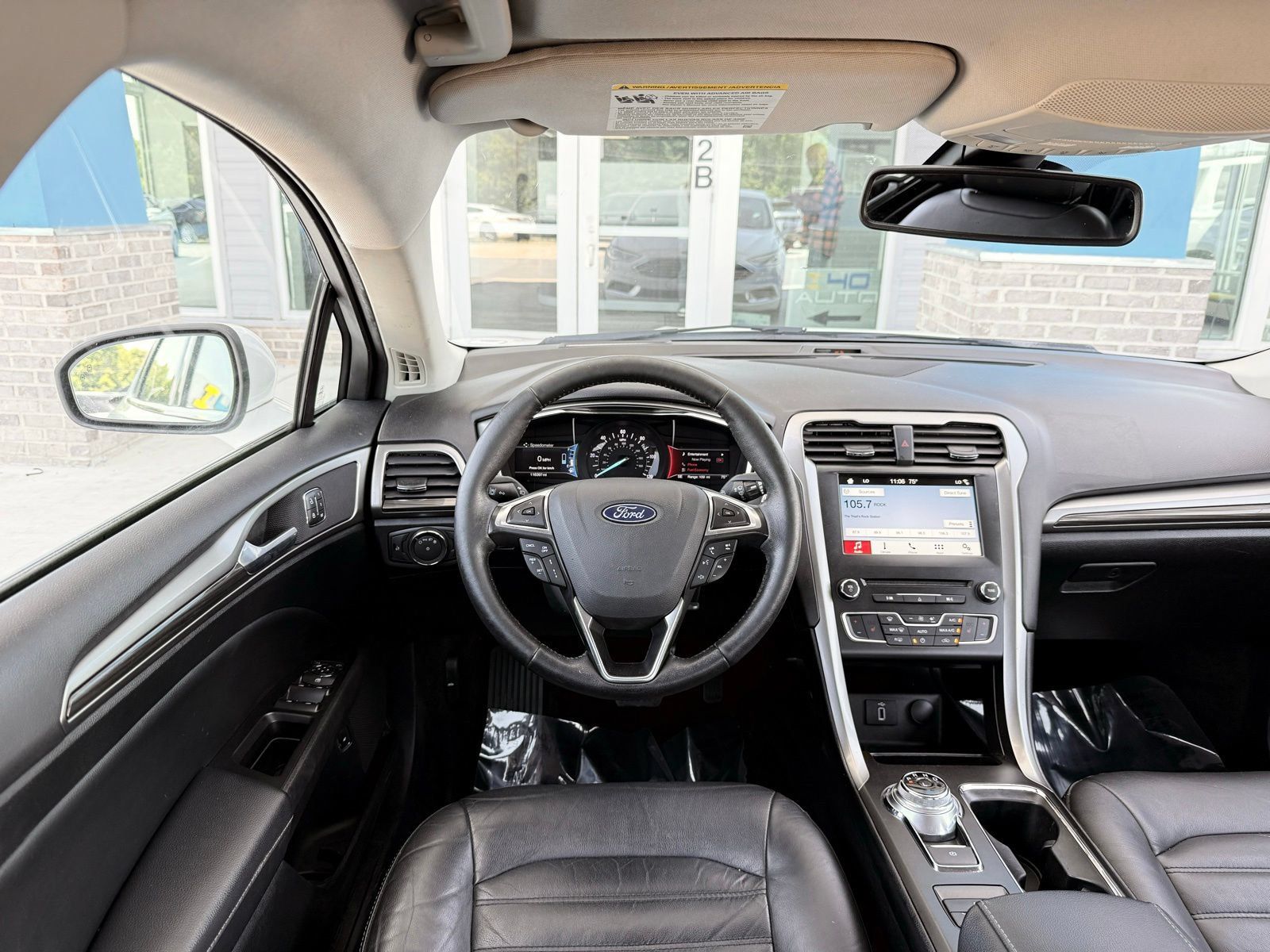 Used 2018 Ford Fusion SE w/ Equipment Group 602A FWD image 25
