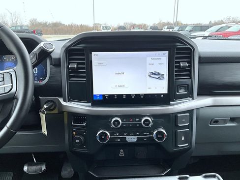 Used 2025 Ford F150 XLT w/ Equipment Group 301A Standard image 14