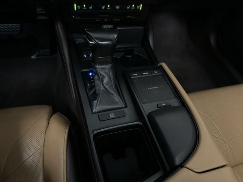 Used 2020 Lexus ES 350 w/ Accessory Package 2 FWD image 23