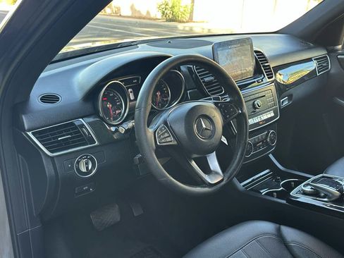 Used 2018 Mercedes-Benz GLE 350 w/ Premium 1 Package image 22