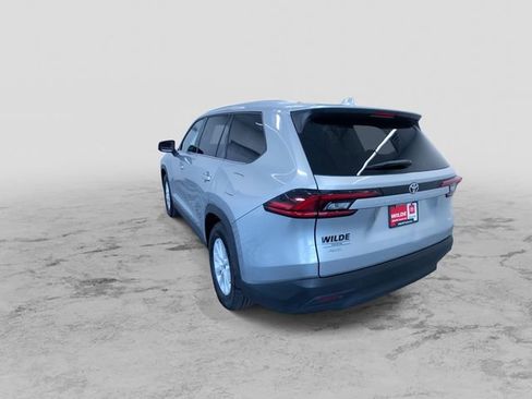 Used 2025 Toyota Grand Highlander XLE image 8