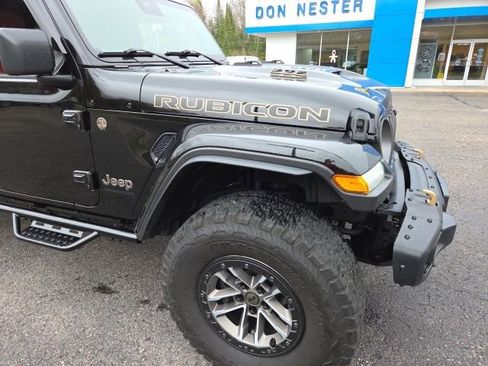 Used 2024 Jeep Wrangler Unlimited Rubicon 392 AWD/4WD image 31