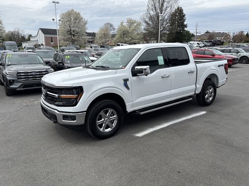 New 2025 Ford F150 XLT w/ Equipment Group 302A MID image 8