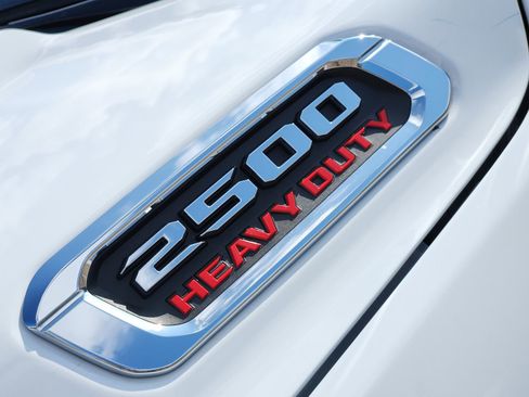 New 2026 RAM 2500 Tradesman w/ Chrome Appearance Group AWD/4WD image 18