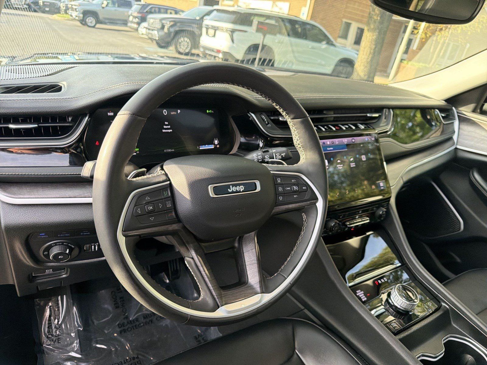 Used 2024 Jeep Grand Cherokee Limited 4xe AWD/4WD image 16