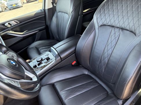 Used 2023 BMW X7 xDrive40i AWD/4WD image 19
