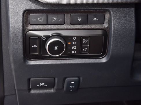 Certified 2024 Ford F250 Platinum image 32