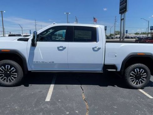 New 2026 GMC Sierra 2500 Denali Ultimate w/ Max Trailering Package AWD/4WD image 7