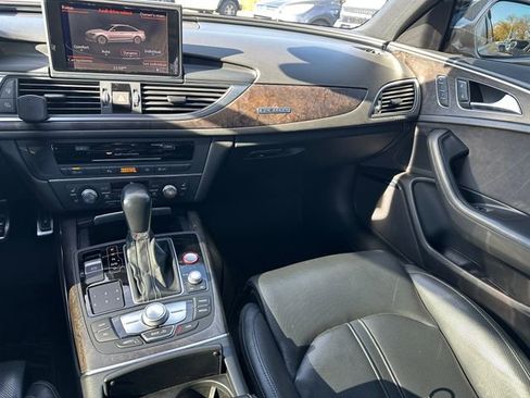 Used 2017 Audi S6 Prestige w/ S6 Sport Package image 15