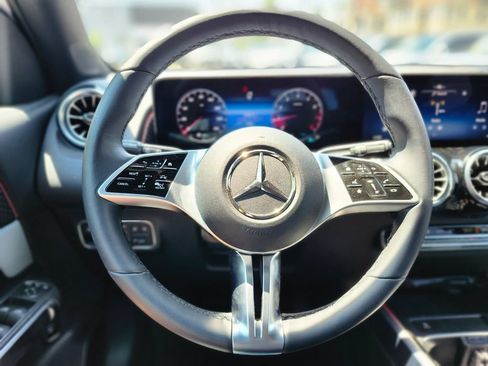 Certified 2026 Mercedes-Benz GLB 250 4MATIC image 30