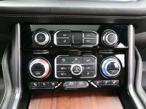 Used 2023 GMC Yukon Denali Ultimate image 14