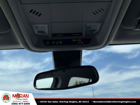 Certified 2024 GMC Terrain SLE w/ Driver Convenience Package AWD/4WD image 29