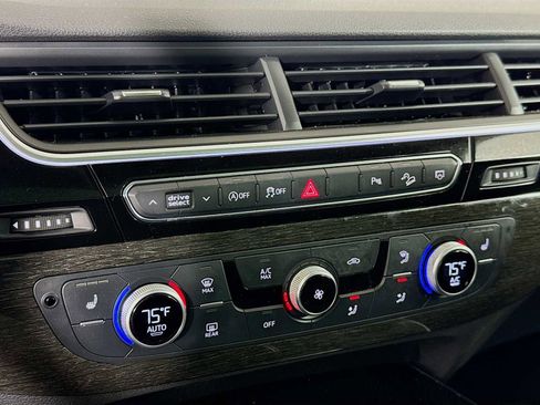 Used 2018 Audi Q7 3.0T Premium Plus w/ Premium Plus Package image 16