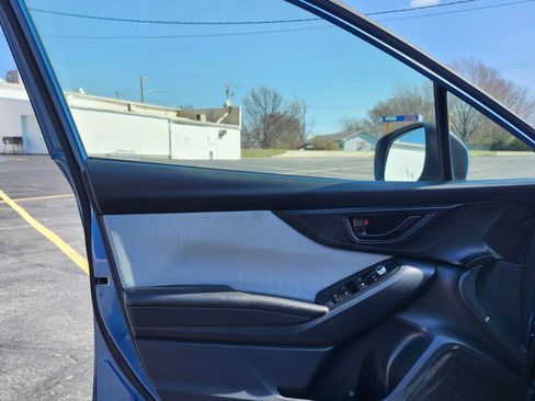 Used 2021 Subaru Crosstrek 2.0i Premium image 20