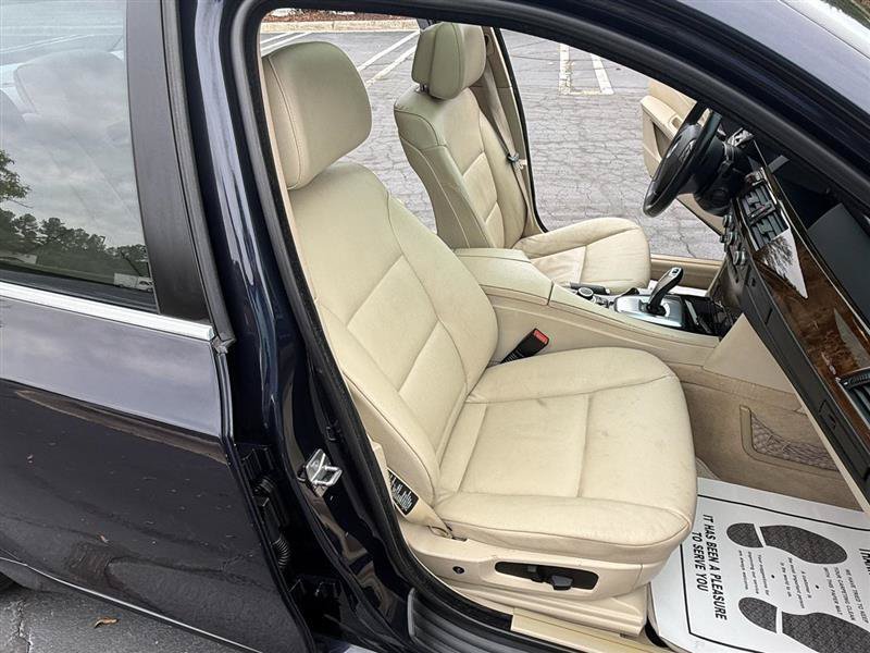 Used 2010 BMW 528i Sedan RWD image 15