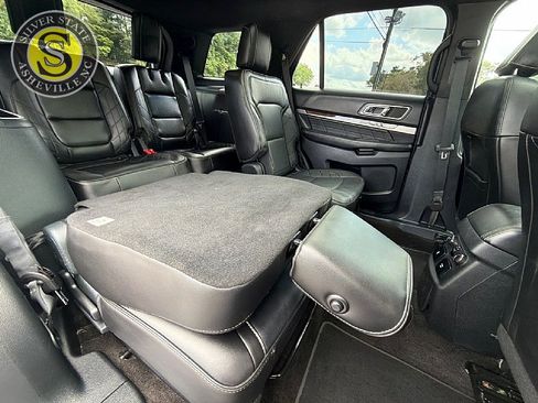 Used 2018 Ford Explorer Platinum AWD/4WD image 21