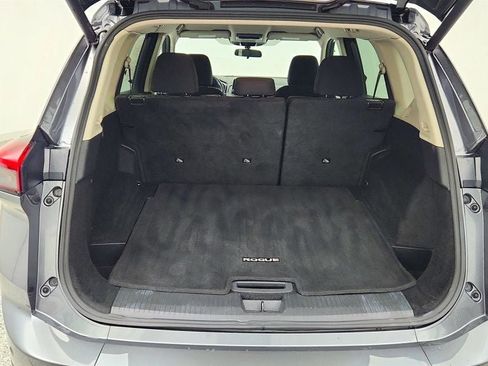 Used 2025 Nissan Rogue SV FWD image 20