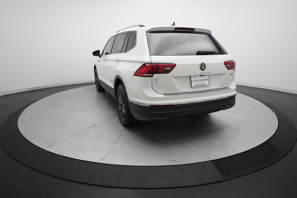 Used 2022 Volkswagen Tiguan SE AWD/4WD image 33