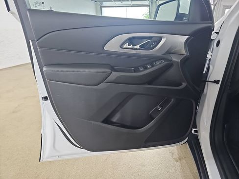 Used 2023 Chevrolet Traverse LT w/ LPO, Floor Liner Package AWD/4WD image 33