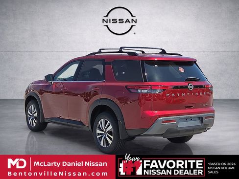 New 2026 Nissan Pathfinder SL AWD/4WD image 4
