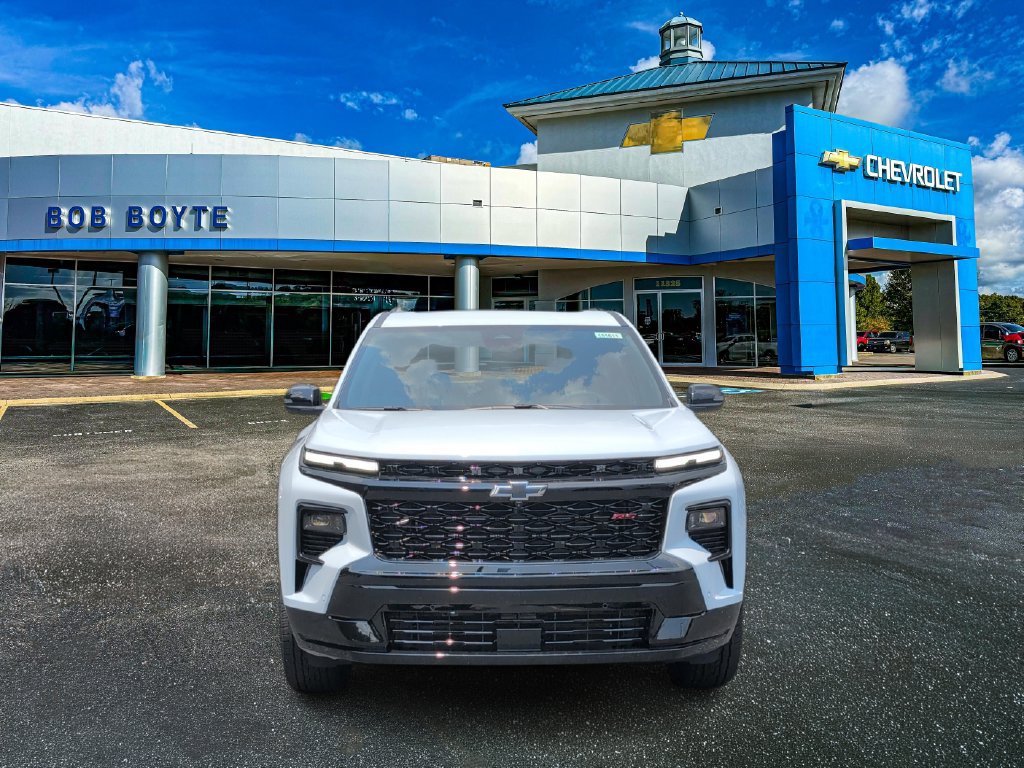 New 2026 Chevrolet Traverse RS w/ LPO, Floor Liner Package FWD image 10