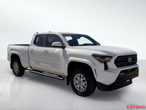 New 2026 Toyota Tacoma SR5 AWD/4WD image 9